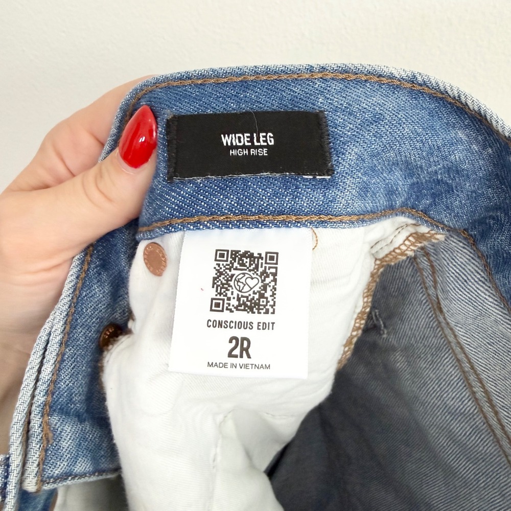 Express High Rise Wide Leg Relaxed Jeans Light Wash 100% Cotton Women's Size 2R - Picture 8 of 9